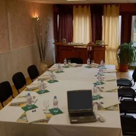 Atoll Hotel Logis Angers, Beaucouze 