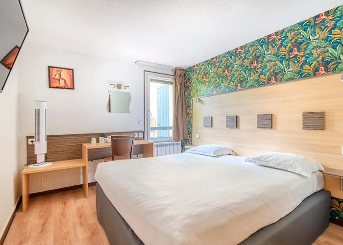 Atoll Hotel Logis - Angers Beaucouze
