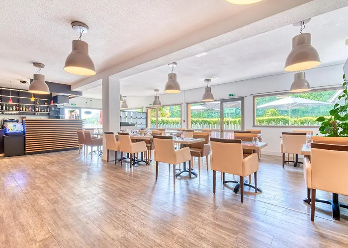 Atoll Hotel Logis - Angers Beaucouze