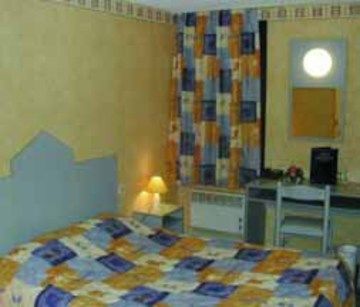 Atoll Logis Angers, Hotel