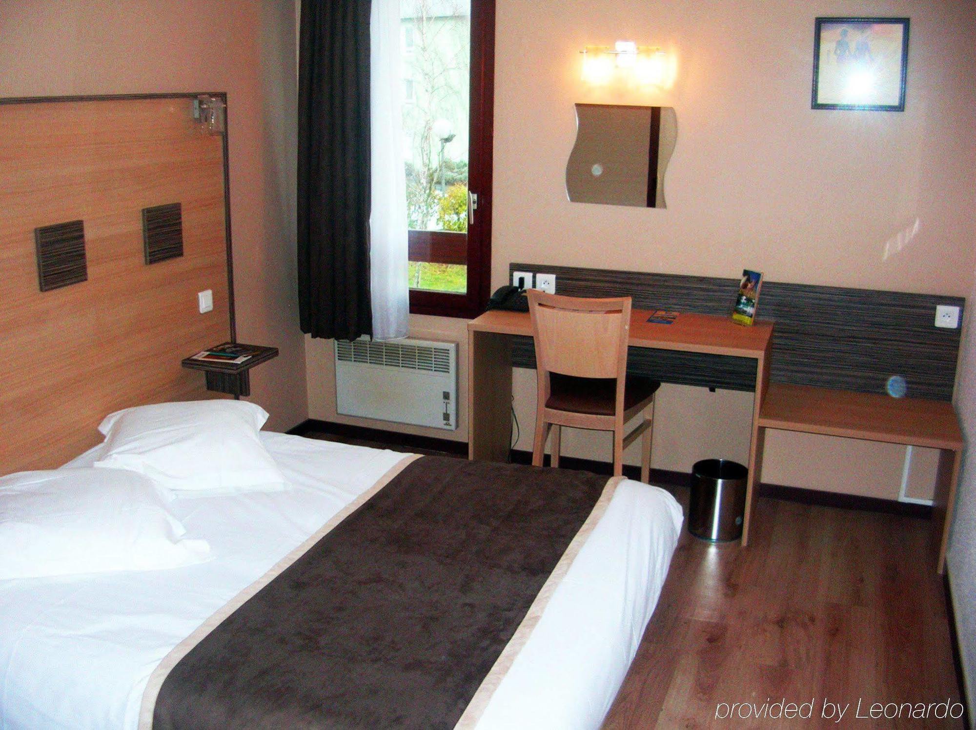 Atoll Logis Angers, Hotel