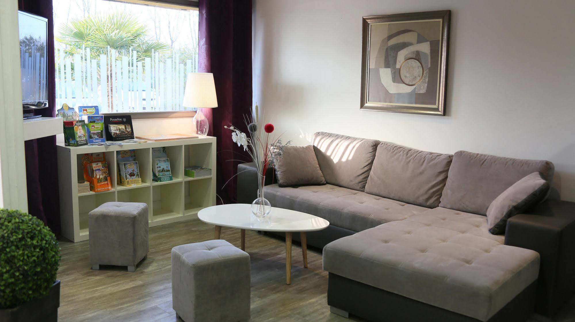Hotel Atoll Logis Angers,